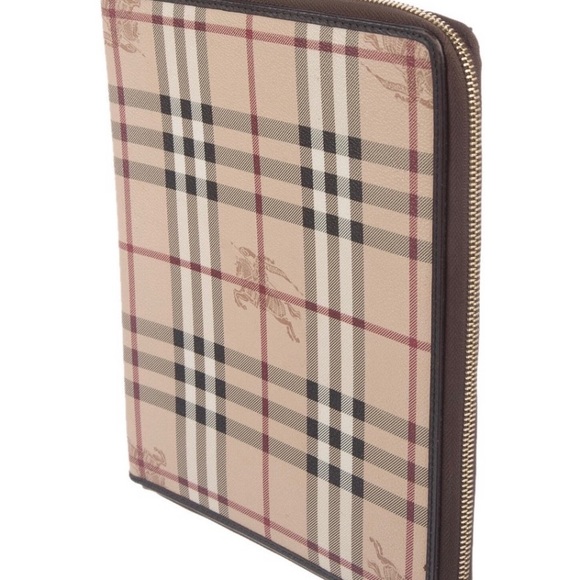 BURBERRY HAYMARKET CHECK IPAD CASE - Picture 3 of 6